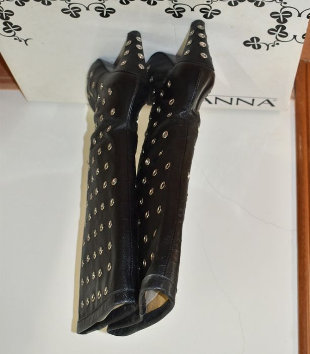 Botas salto alto em pele preta - Nº38