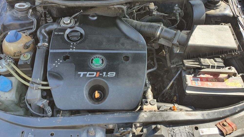 Skoda Octavia 1.9 tdi  110 km 1998 rok  sedan  części Gołdap blask