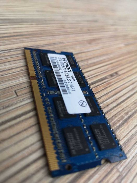 Оперативная память для ноутбука Sodimm DDR3 2Gb 10600 Elpida