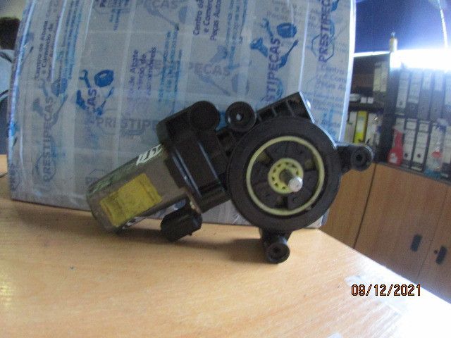 Motor vidro frente esquerdo FIAT Punto Van (199_)