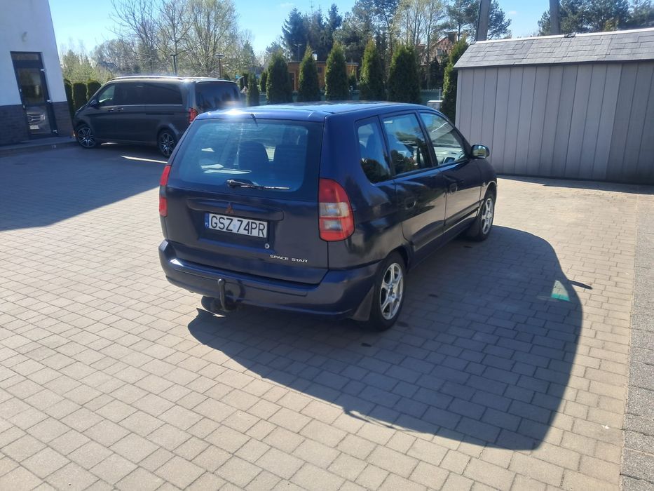 Mitsubishi Space Star 1.3 2000r.