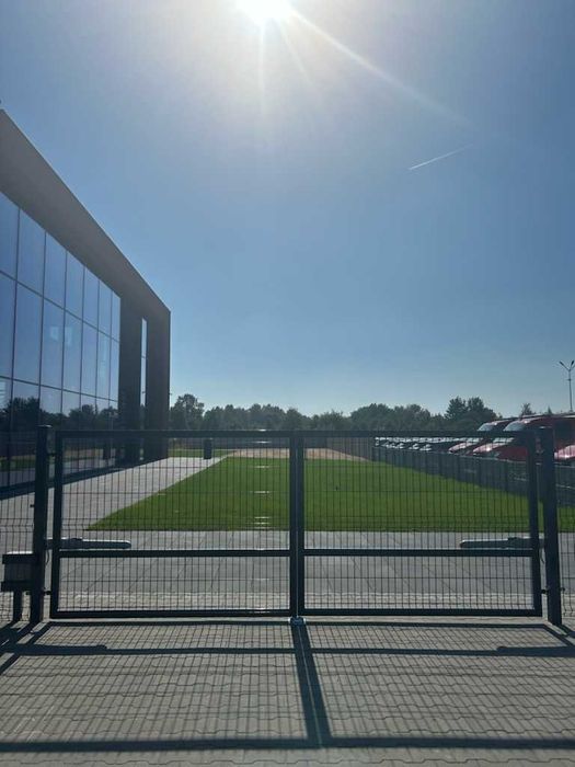 Tanio Ogrodzenia panelowe 3D Kompleksowo Wycena Transport Montaż