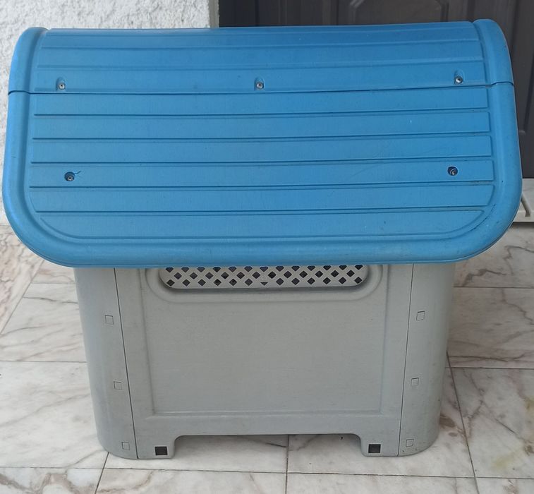 Casota para cão em excelente estado