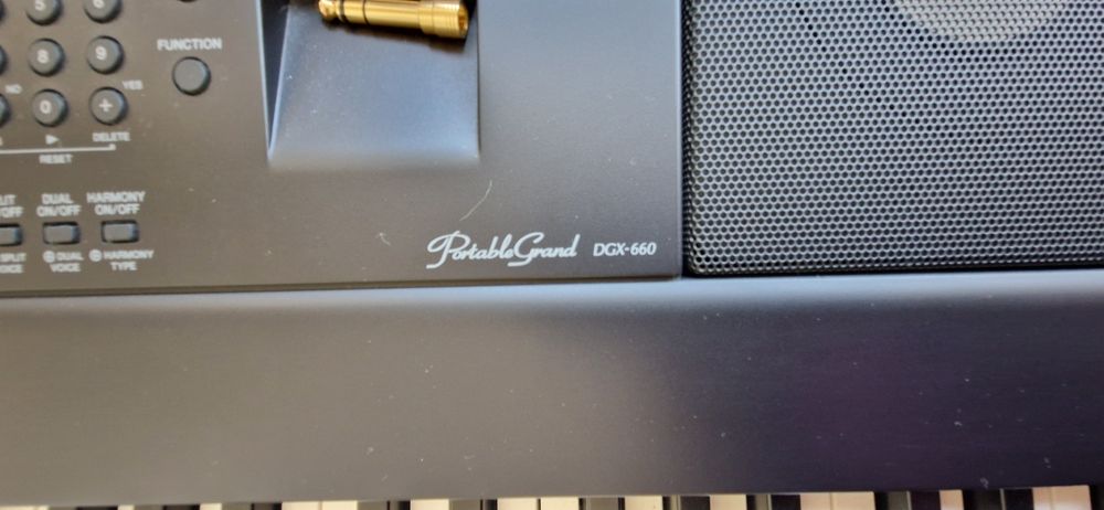 Teclado digital Yamaha dgx 660