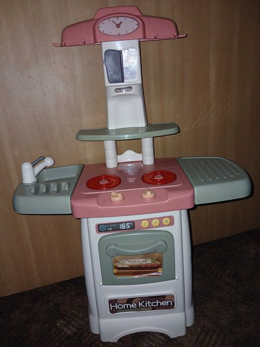 Дитяча іграшкова кухня