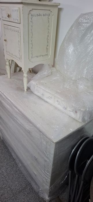 Conjunto quarto antigo