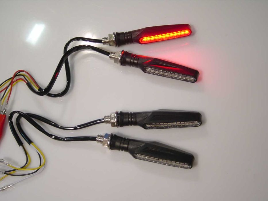 Piscas LED com DRL e Stop para mota