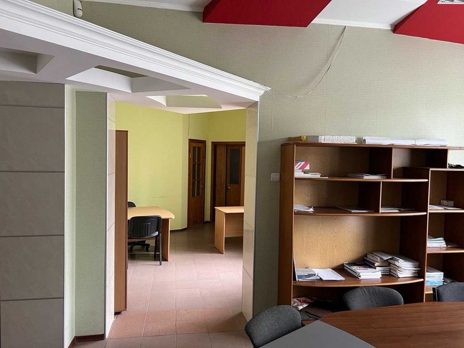 Пропонуємо в оренду офісне приміщення на Подолі.