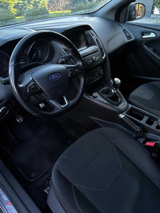 Ford Focus ST Line 2016 2.0 diesel 200 KM
