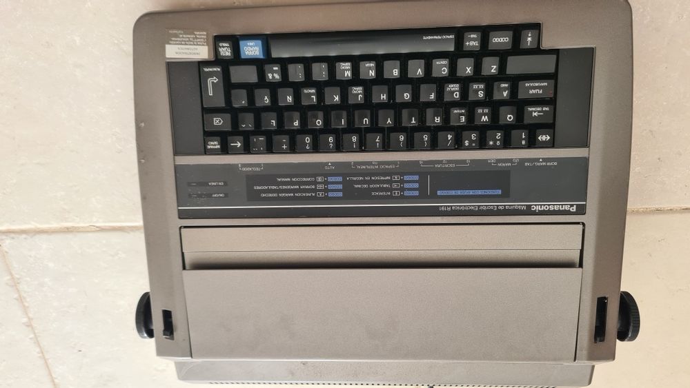 Maquina escrever elétrica