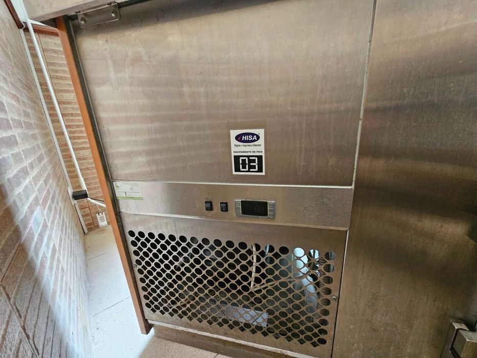 Vitrine refrigerada à venda
