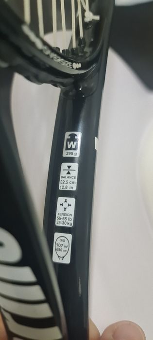 Raquete de tênis Prince TM16A-107 Arch Invader com capa. Punho Preto