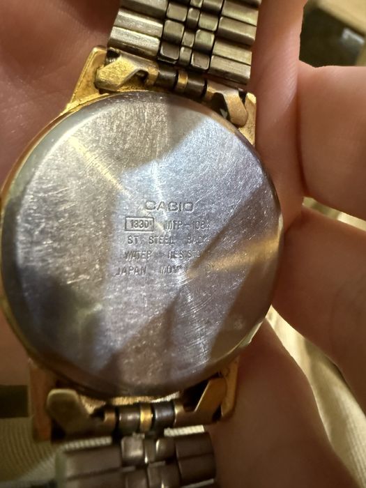 Годинник Casio MTP-1084