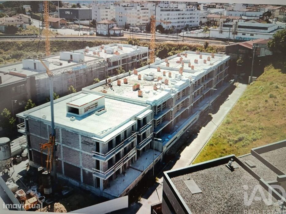 Apartamento T2 em Águas Santas de 92,00 m2 — Folgosa, Porto