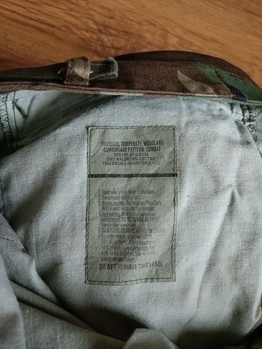 Damskie bojówki moro