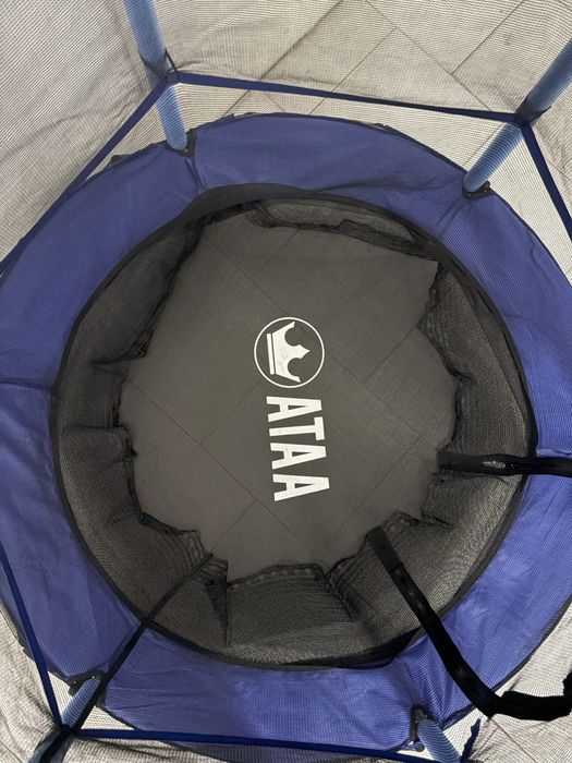 Trampolim para criança
