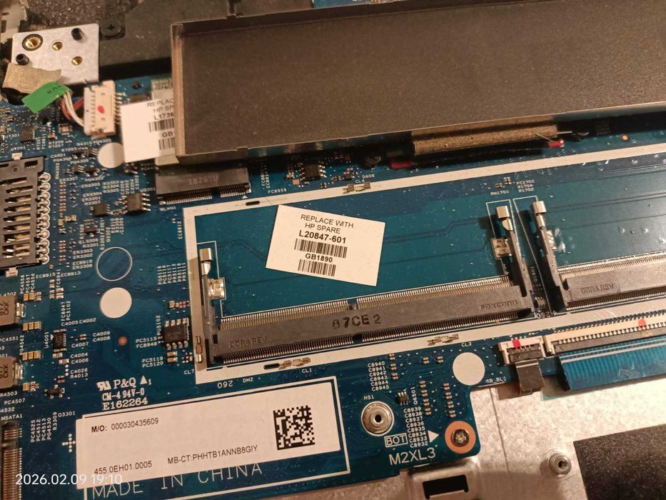 HP Pavilion x360 15-cr0305ng Core i3 8130U мат. плата + топкейс + навесное