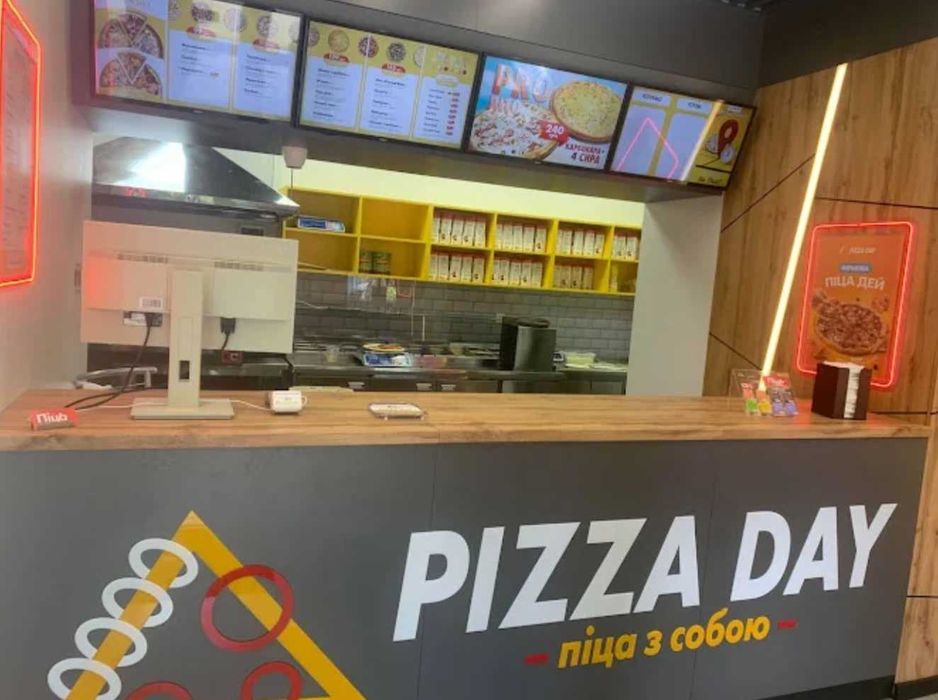 Торгове приміщення з орендарями, 8.5 р. окупність, ФОРА, ЖД