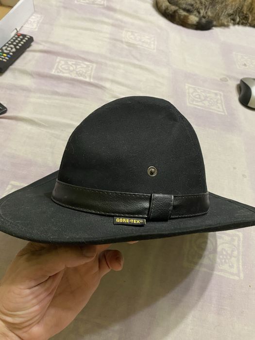 Капелюх в стилі мілітарі