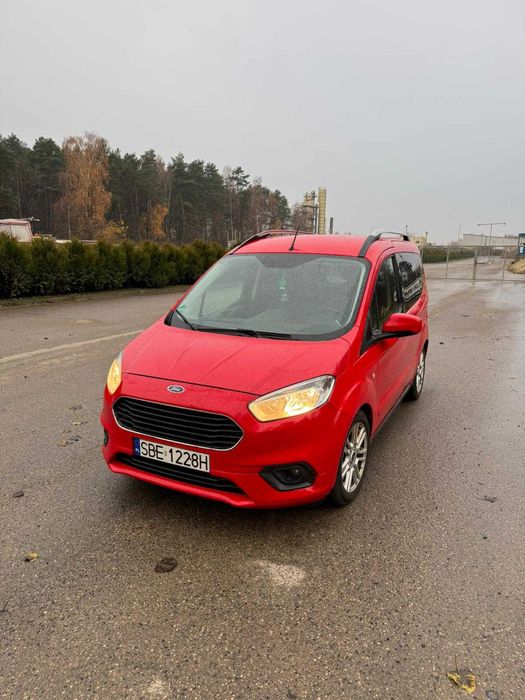 Ford Tourneo Courier 2019 rok