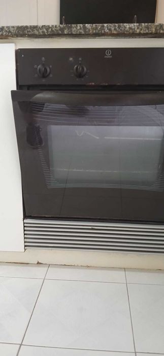 Forno elétrico indesit de encastrar