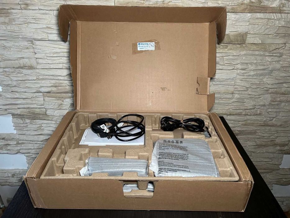 Monitor Philips 24E1N1300A