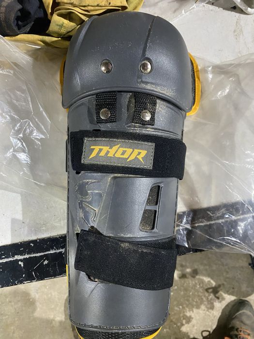 Joelheiras motocross polisport e thor