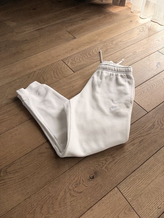 Męskie spodnie dresowe Nike S