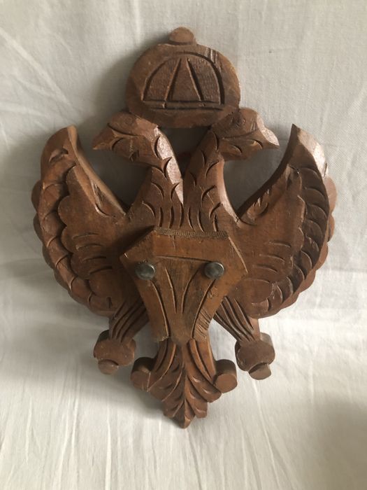 Ręcznie. rzeżbiny. Dwógłowy. Orzeł