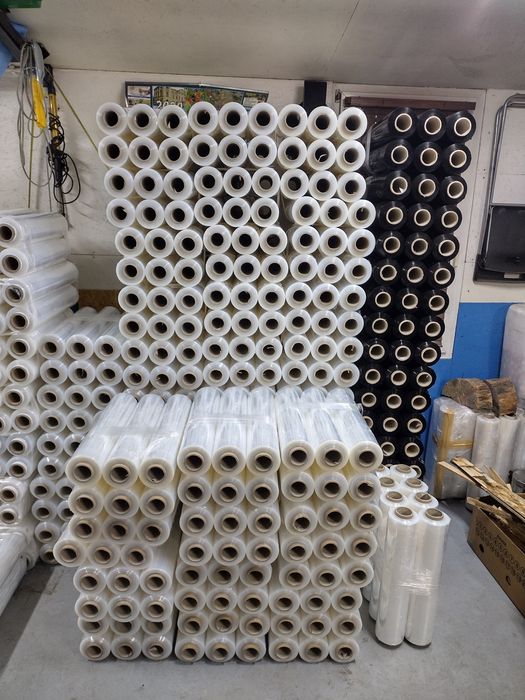 Folia stretch/strecz bezbarwna 3 kg. Polecam.