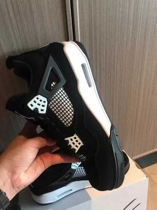 Jordan 4 Retro White Thunder R.43