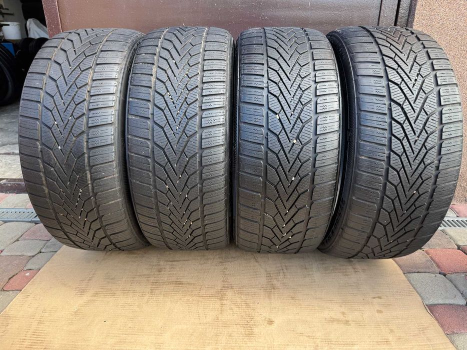 Шини Semperit 225/40 R-18 (92 V ) made in Germany - зима