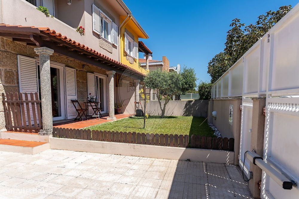 Moradia T5 para venda