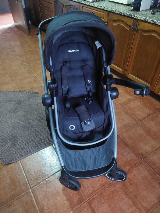 Carrinho de bebé completo