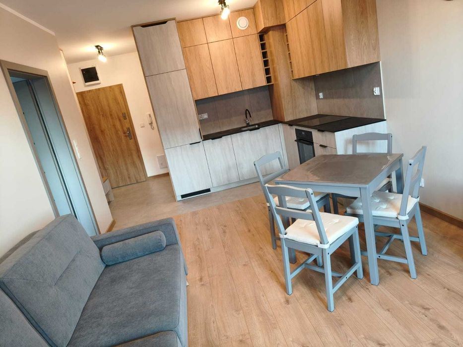 2 pokojowe, ul. Staszica, nowy budynek, wyposażone, prywatne ogłoszeni