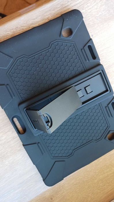 Силиконовый универсальный чехол для планшета 10.1 дюймов