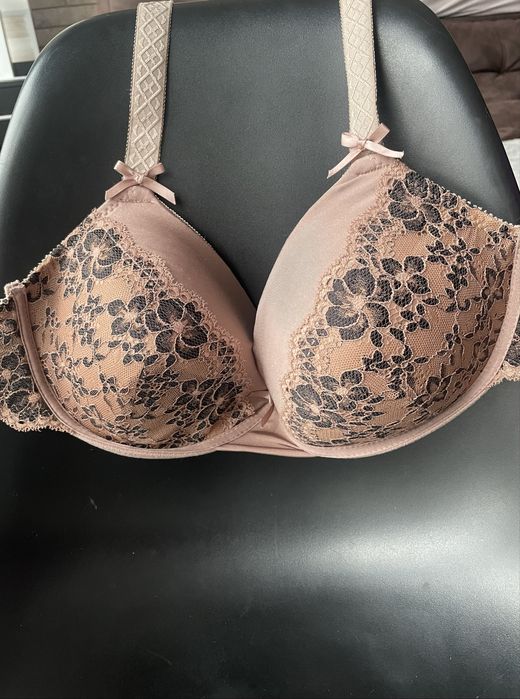 Шикарний бюстгалтер 90 С