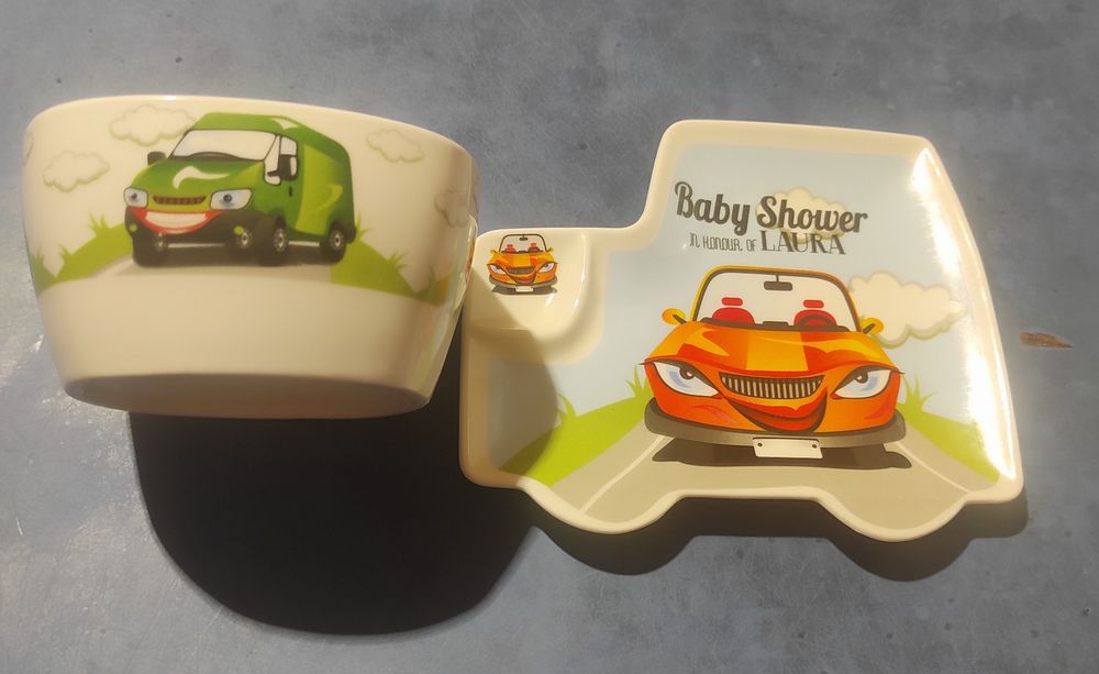 Новый набор керамической детской посуды.