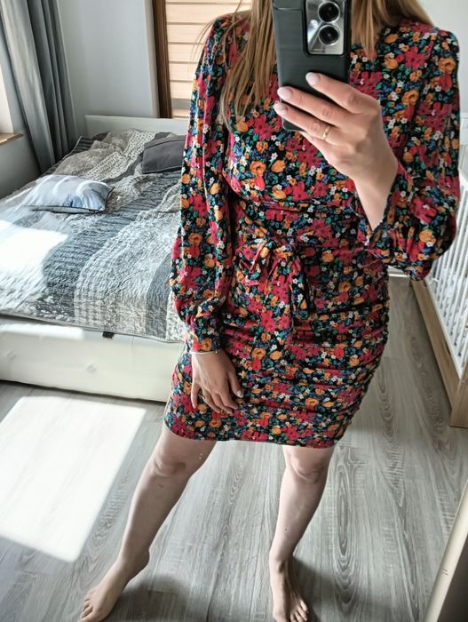 Sukienka Only w kwiatki rozmiar M