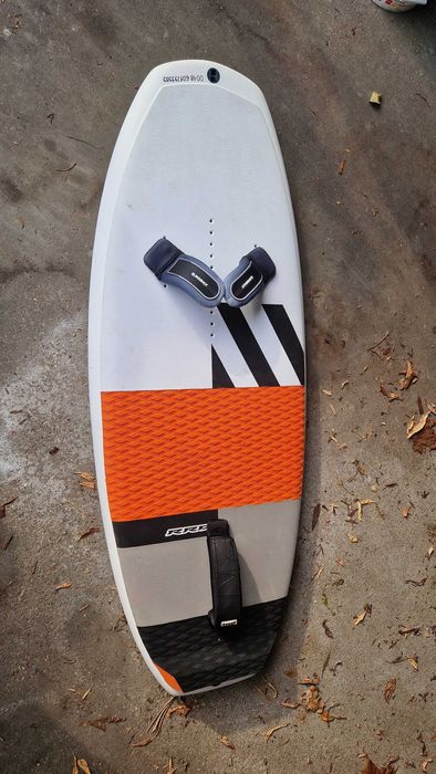 deska kite foil hydrofoil RRD DOLPHIN 140 cm 38 litrów