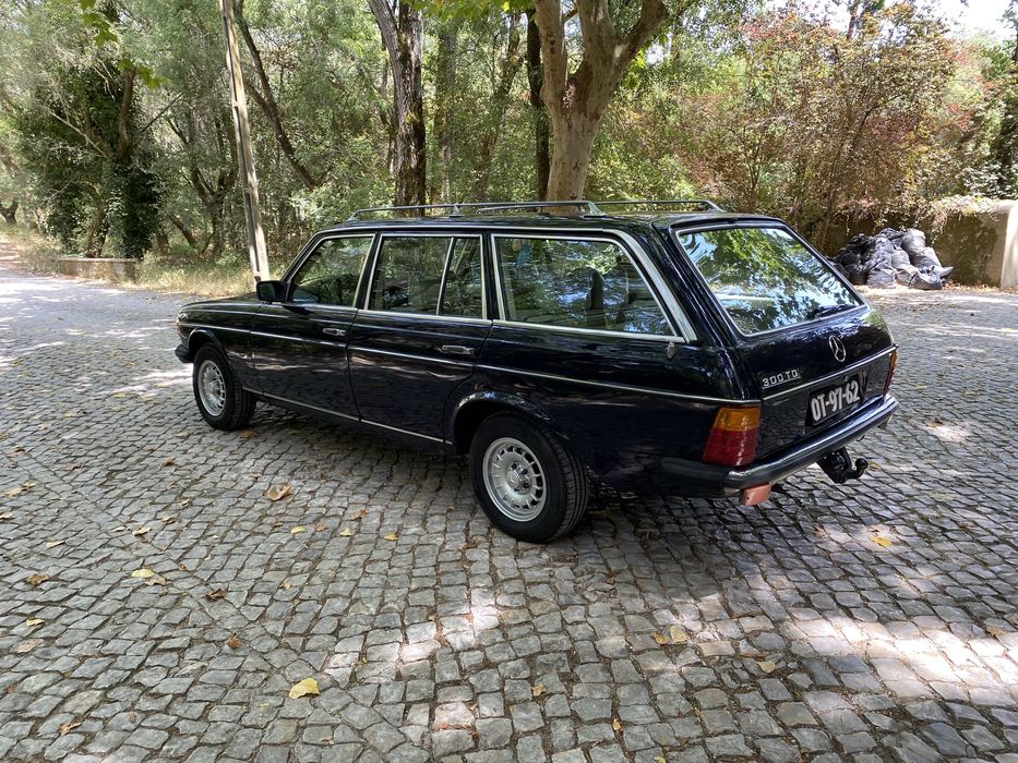 Carrinha Mercedes W123 300 TD Certificada pelo ACP