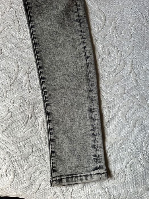 Calças super skinny Bershka