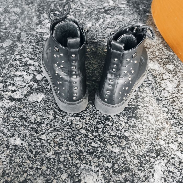 Boas XTi Urban Brand menina rigorosamente novas