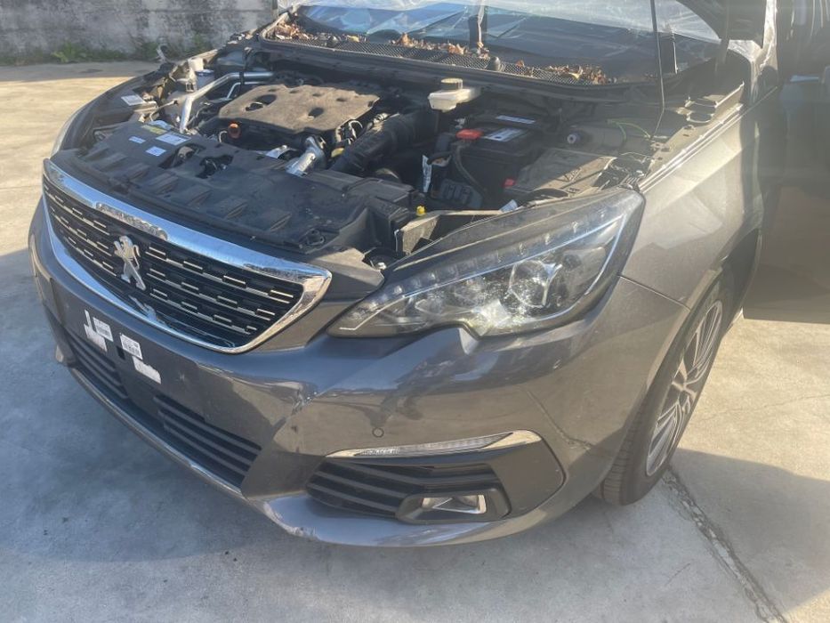 PEUGEOT 308 SW 1.5 130CV BLUEHDI CAIXA EAT8 DE 2021 PARA PEÇAS