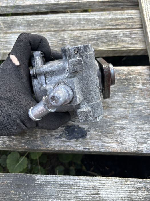 Pompa wspomogania LUK LF-30 E36E39 E46 E60 M54