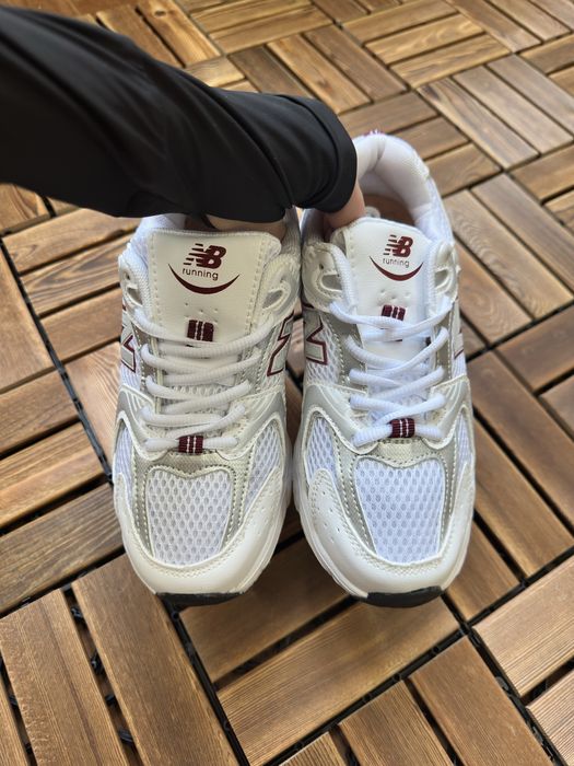 Жіночі кросівки new balance 530 white red 36-40
