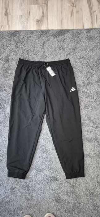 Spodnie męskie adidas nowe Essentials Small Logo