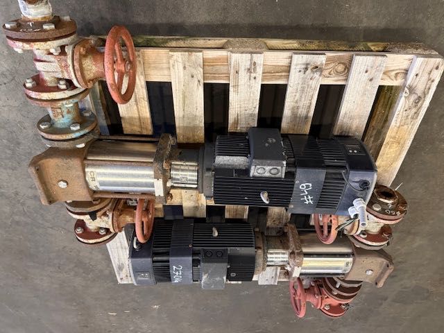 komplet pomp obiegowych do wody GRUNDFOS