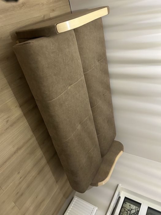 Sprzedam nową wersalkę – kolor cappuccino, od stolarza