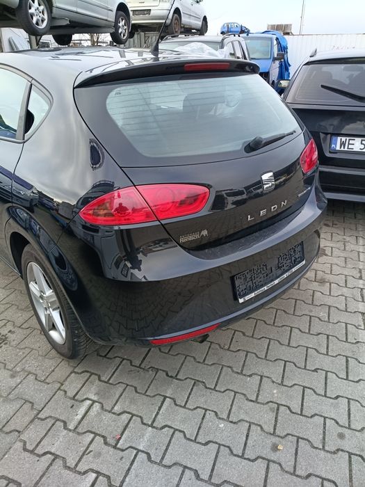 Seat Leon II 2012 rok zderzak tylny LZ9Y